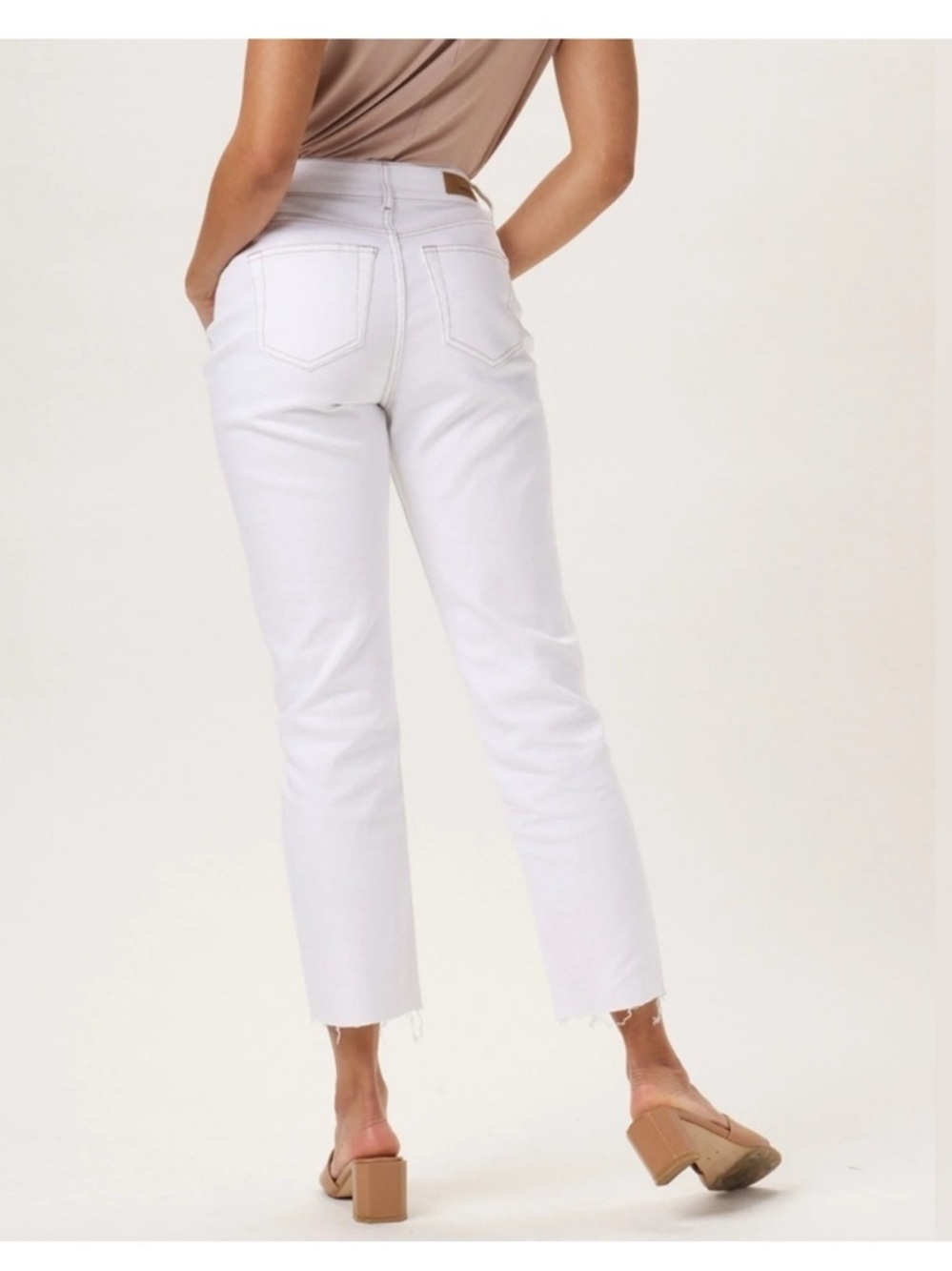 NWT The Normal Brand High-Rise Ankle Crop Women’s Jeans - White size 29 - Picture 2 of 13